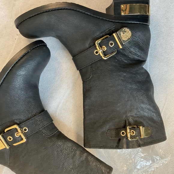 Vince Camuto Winchell Black Leather Women's Moto Boots Size 7.5 - Picture 4 of 16